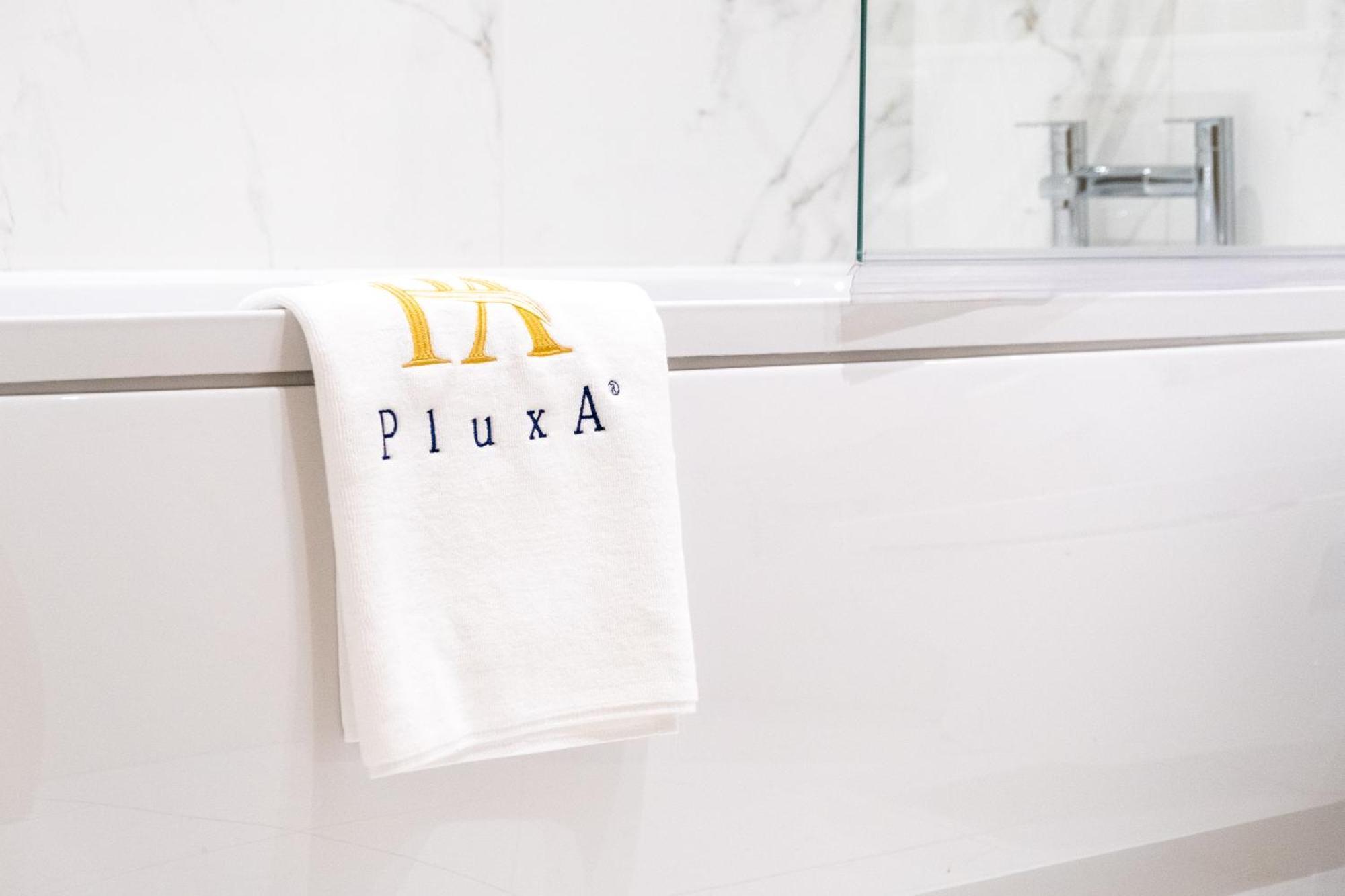 Pluxa Creme Opulence 5 Star Beautiful High End Apartment In Birmingham City Centre Zewnętrze zdjęcie